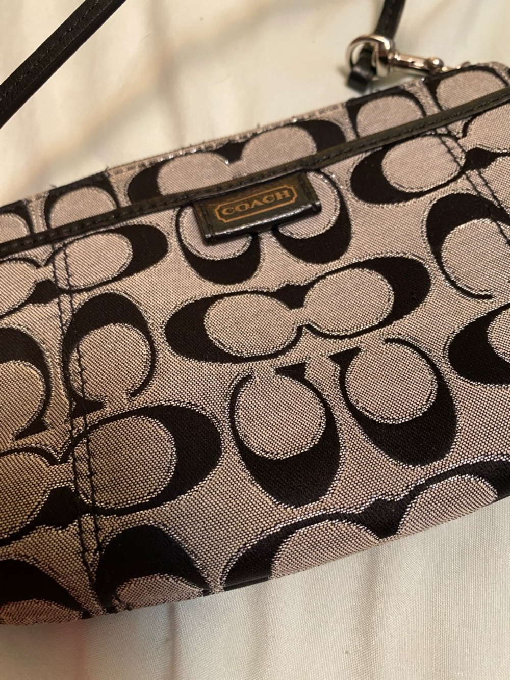 Coach Signature Logo Small Clutch /Wristlet - Picture 6 of 6